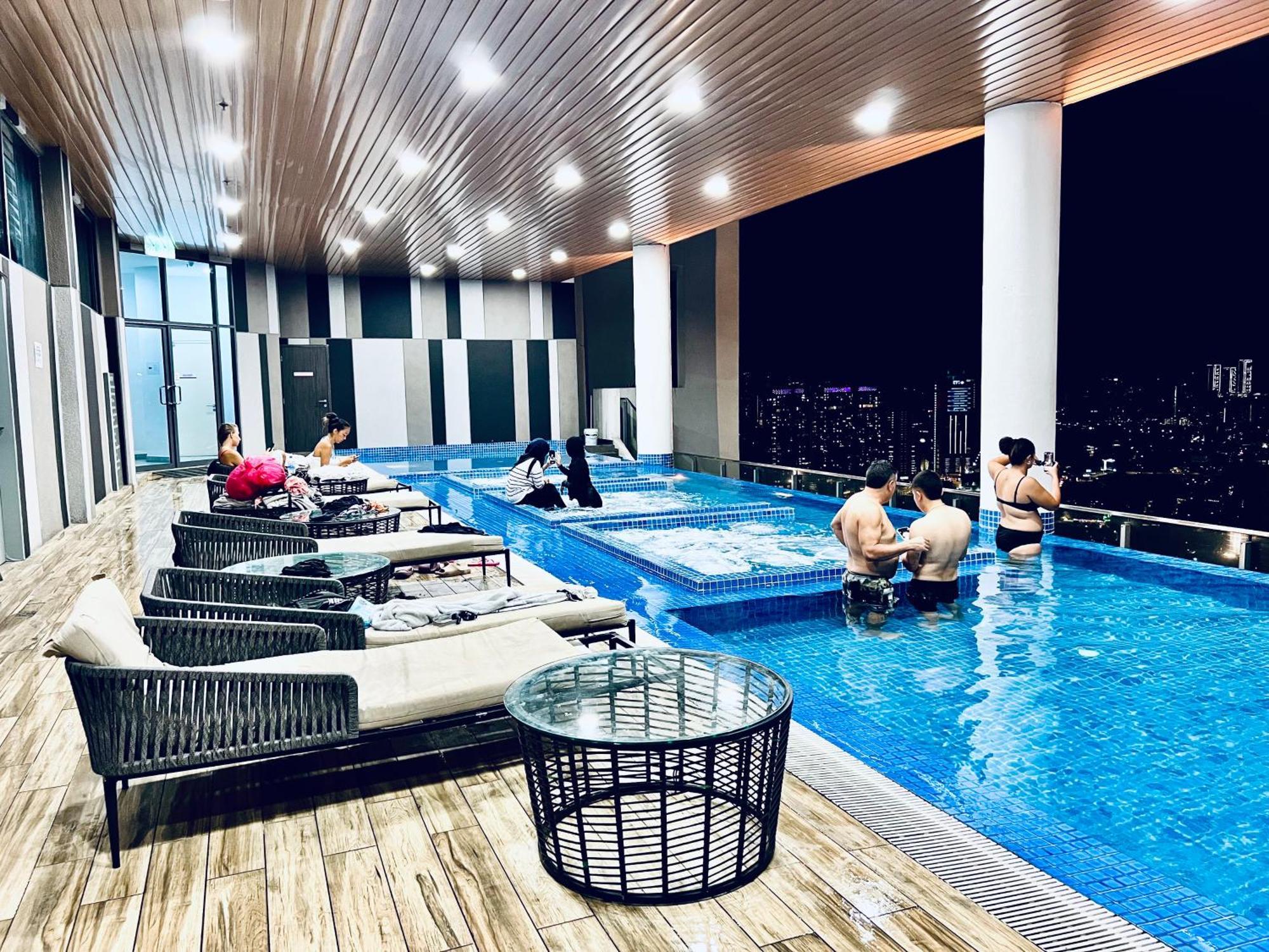 Klcc The Luxe Colony Skypool By Tasrifa *