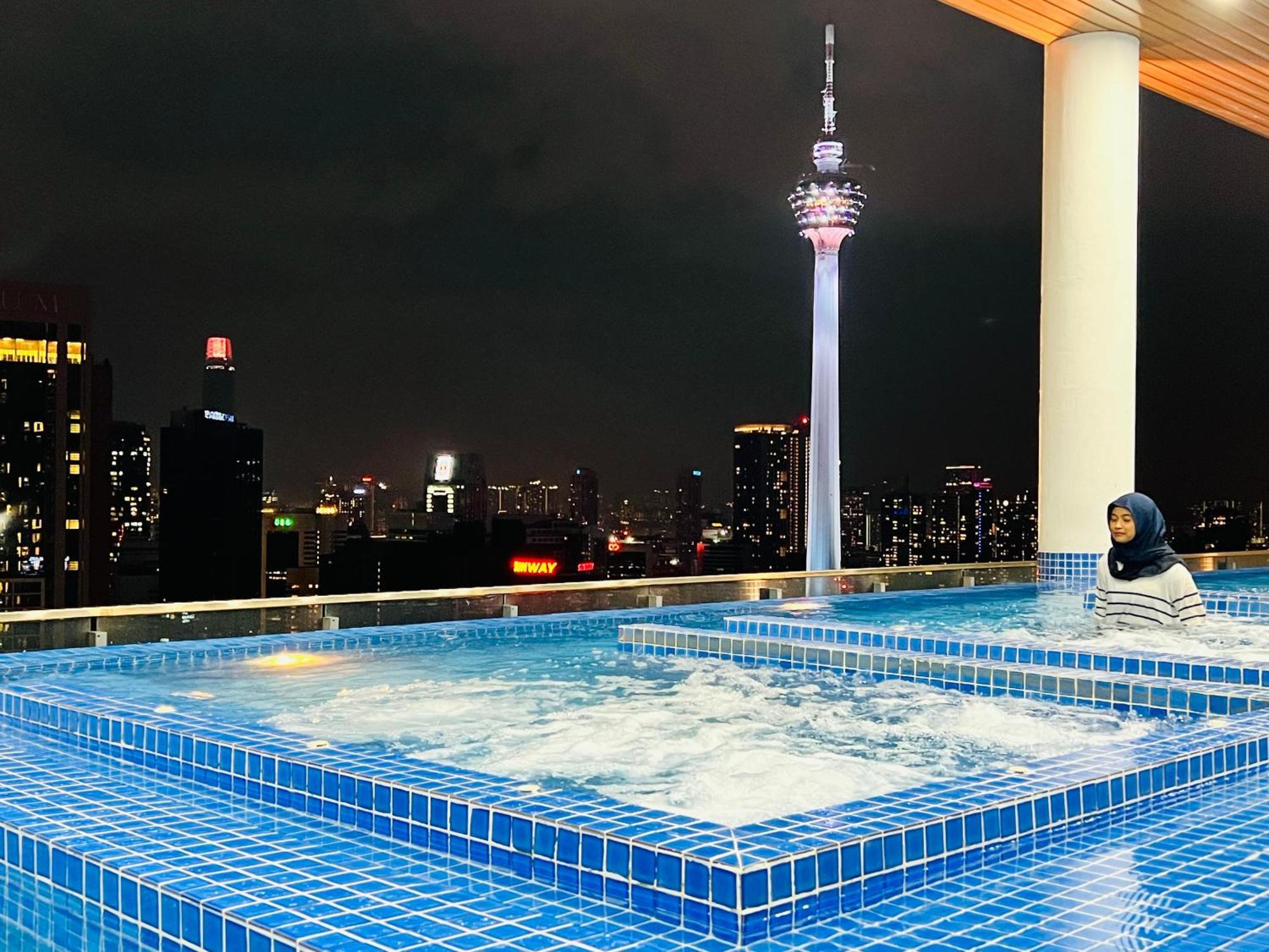 Klcc The Luxe Colony Skypool By Tasrifa Apartment