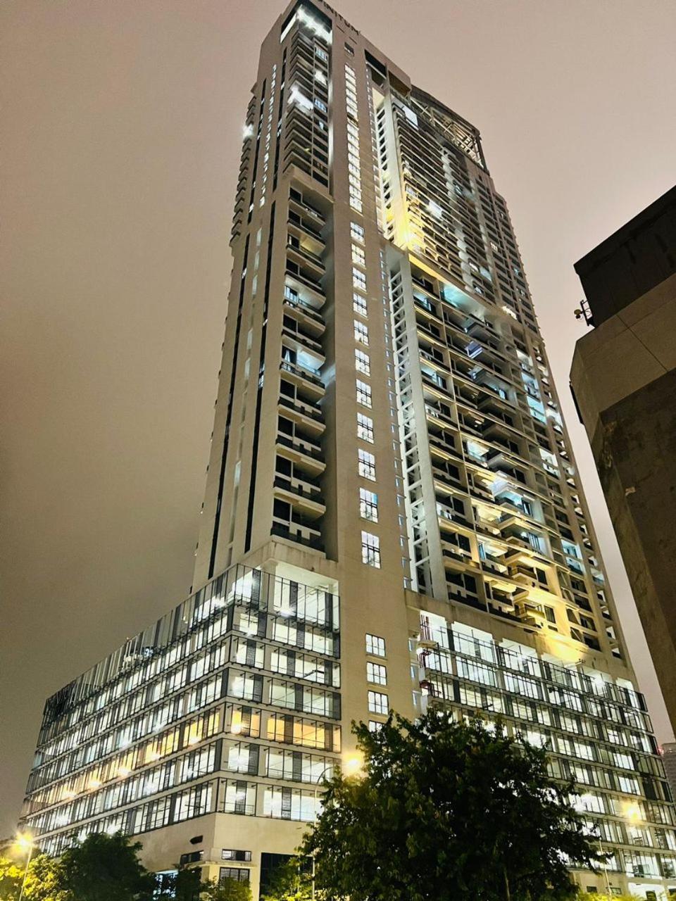 Klcc The Luxe Colony Skypool By Tasrifa * Kuala Lumpur