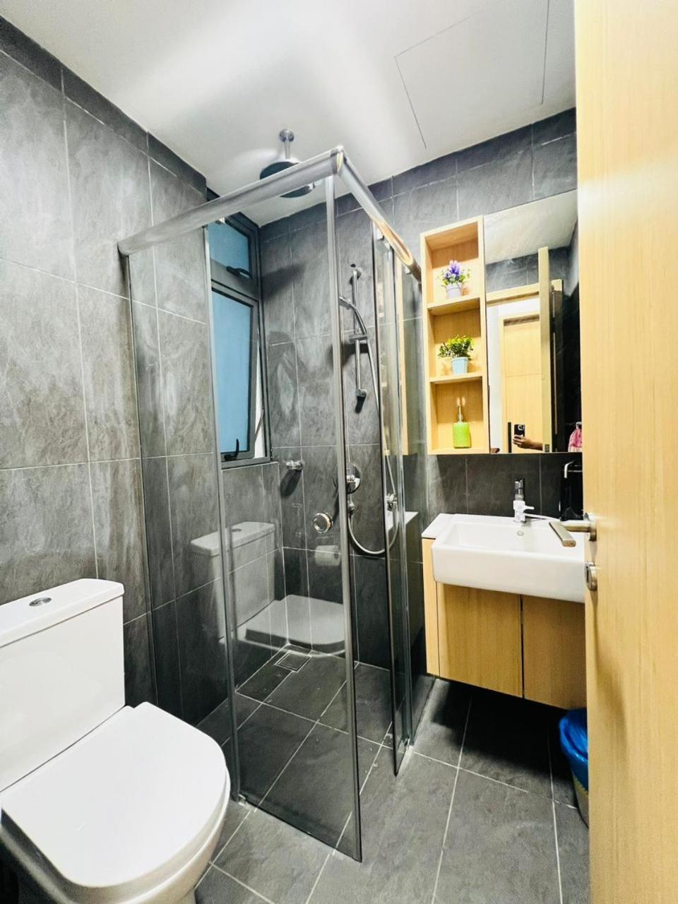 Apartment Klcc The Luxe Colony Skypool By Tasrifa Kuala Lumpur