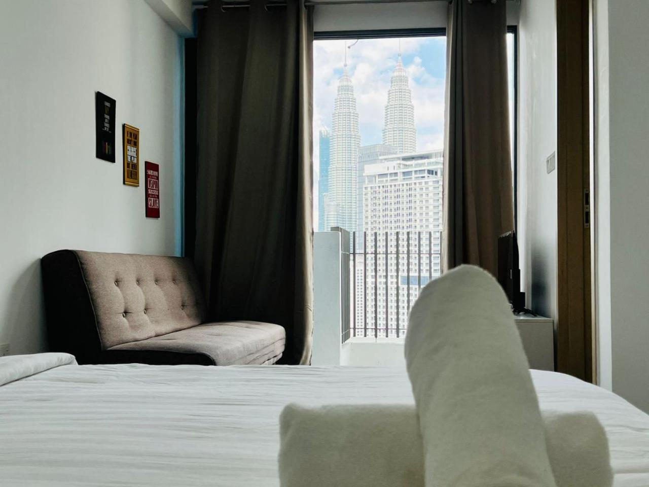 Apartment Klcc The Luxe Colony Skypool By Tasrifa *