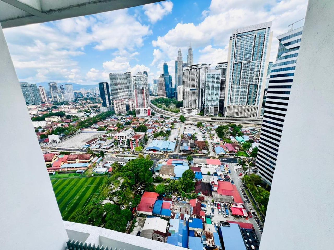 Klcc The Luxe Colony Skypool By Tasrifa Apartment