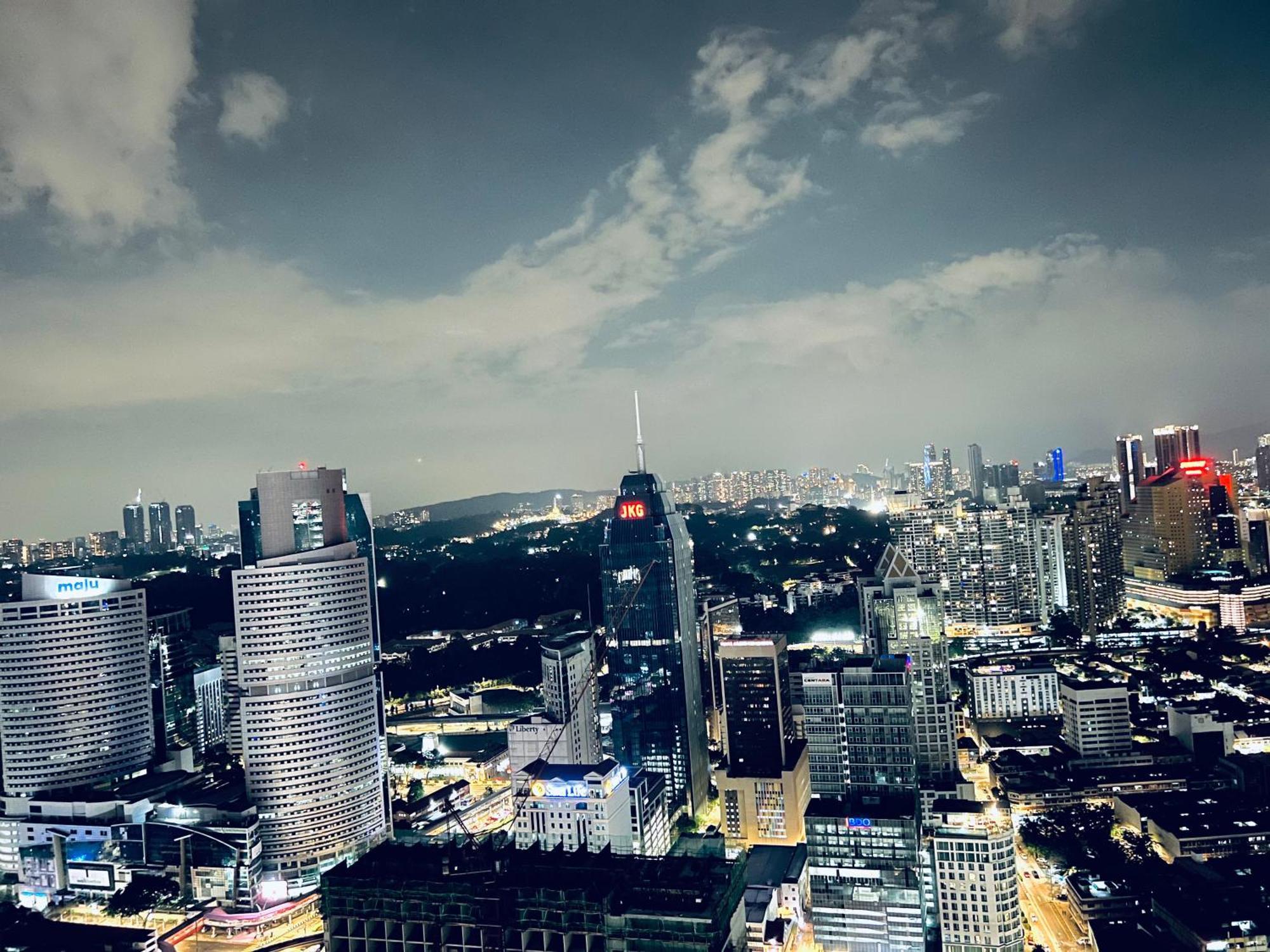 Pangsapuri Klcc The Luxe Colony Skypool By Tasrifa